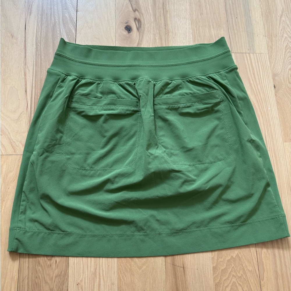 Athleta 2024 Brooklyn Women's 16" Green Tennis Pickleball Skort Size 4 - Picture 2 of 9